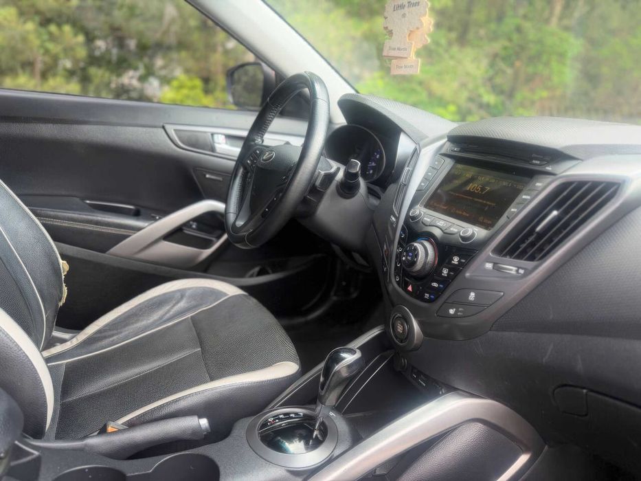 Hyundai Veloster Turbo      2015
