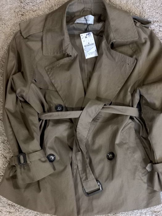 Тренч укорочений Stradivarius.