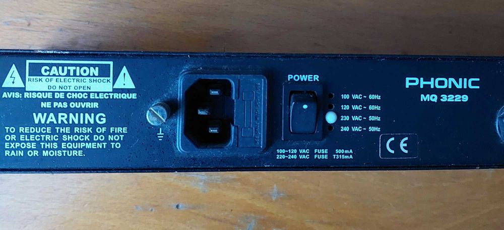 PHONIC MQ3229...