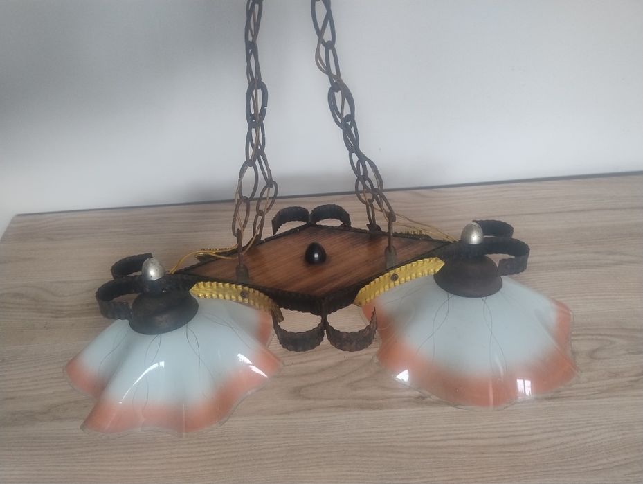 Żyrandol PRL klosze liście kwiaty