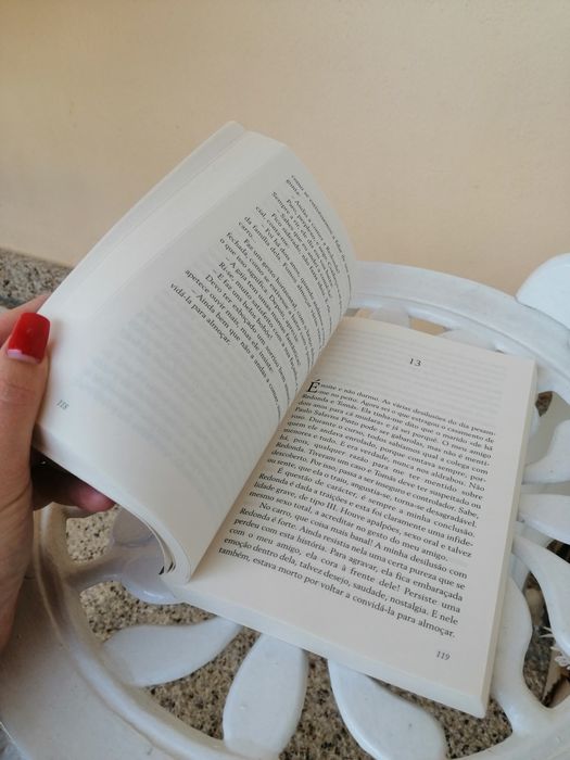 Livro Verão Quente, de Domingos Amaral