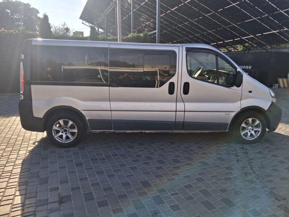 Продам авто Opel Vivaro