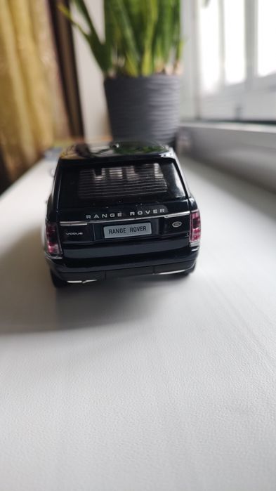 Металевий Джип Range Rover