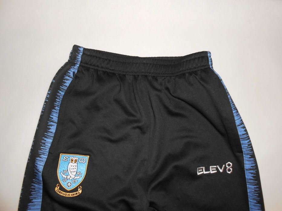 Nowe spodnie Elev8 Sheffield Wednesday (S)