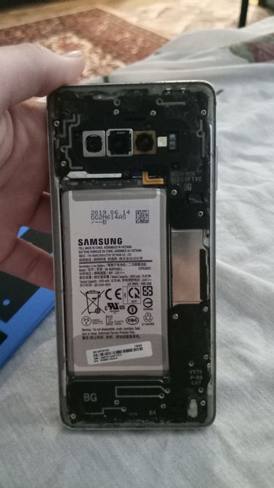 Самсунг с10+ продам