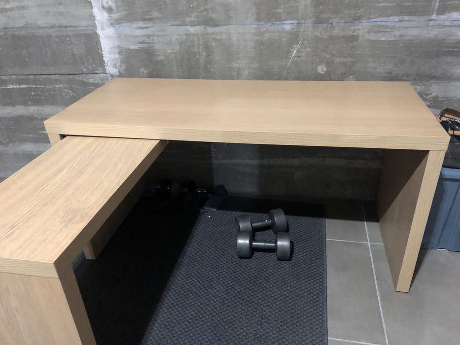 Secretaria  como nova