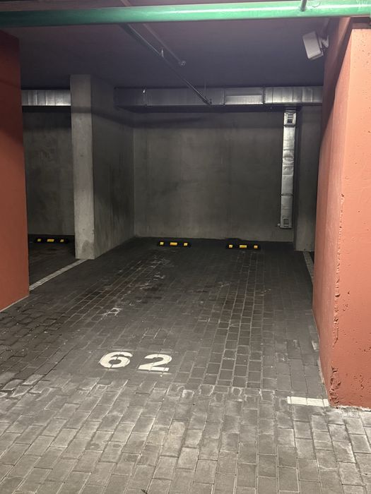 Здам паркомісце Док32