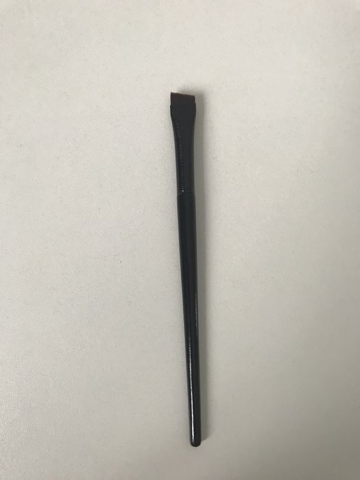 Щіточка для брів