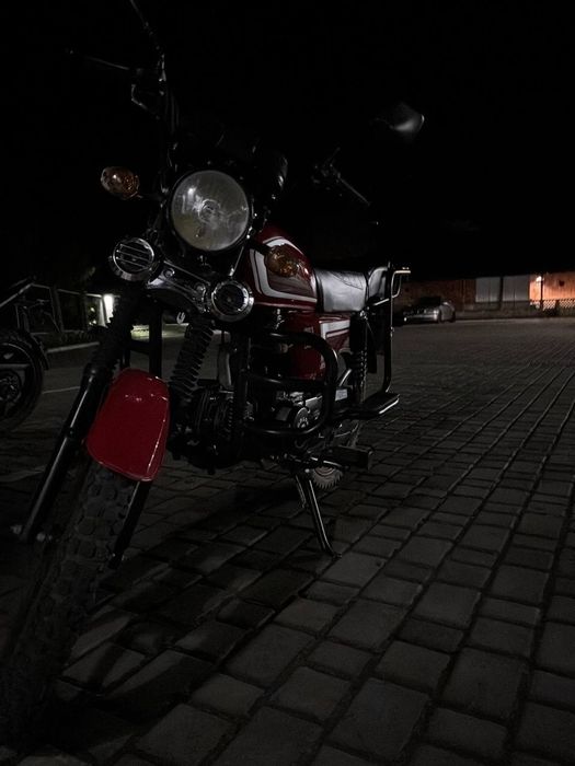 Спарк 125 кубів на доках