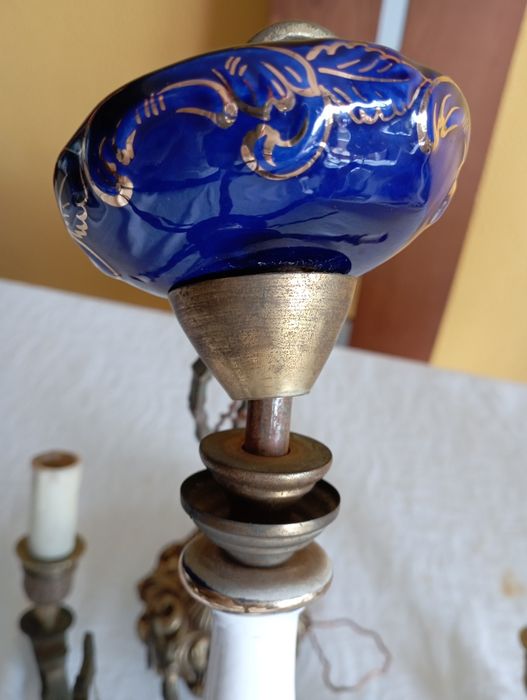 Candeeiro antigo em bronze