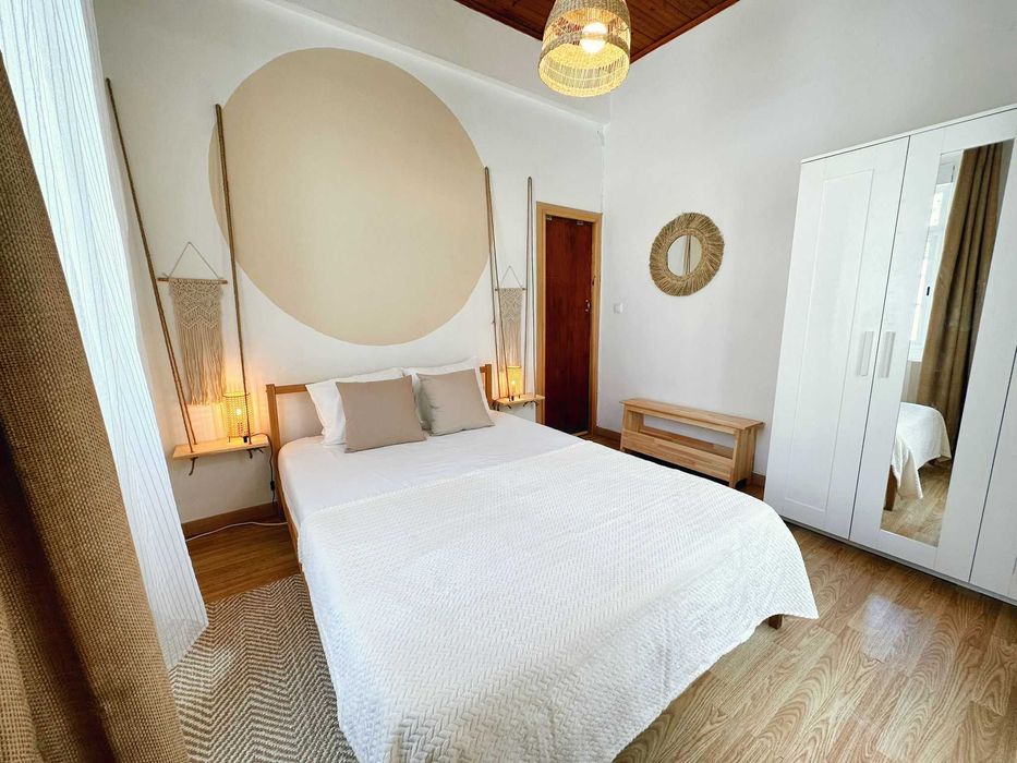 Quarto solteiro ou casal Costa Caparica sem caução