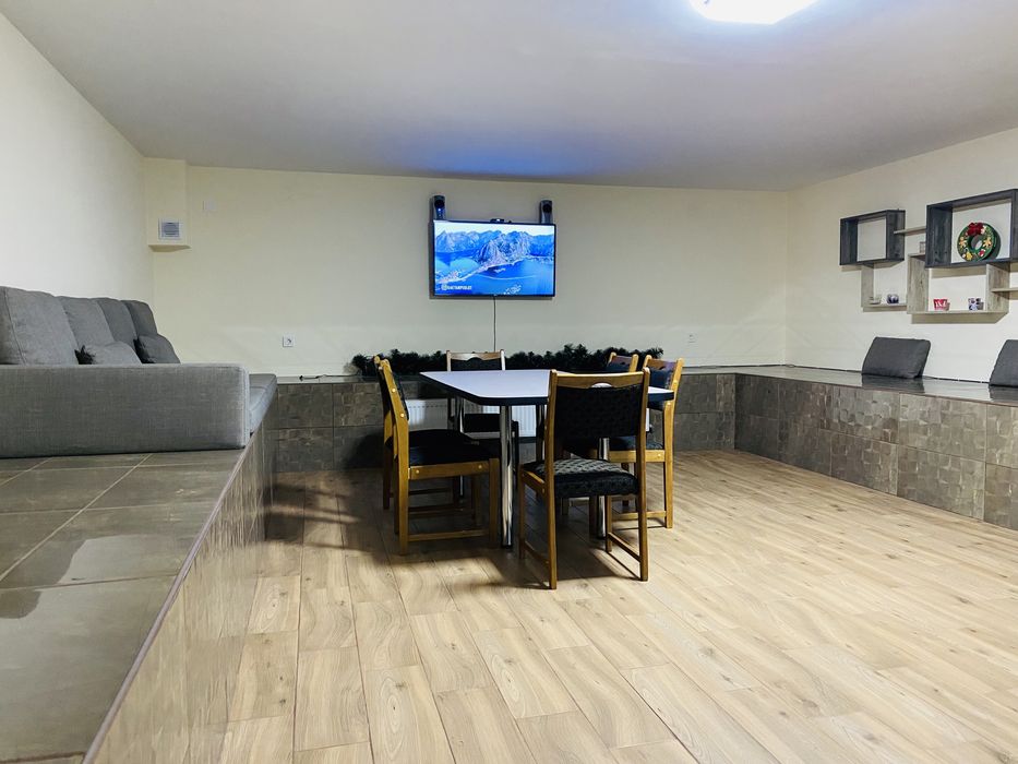 Продаж дворівневої 2-х кімнатноі квартири.Власник 100 кв м