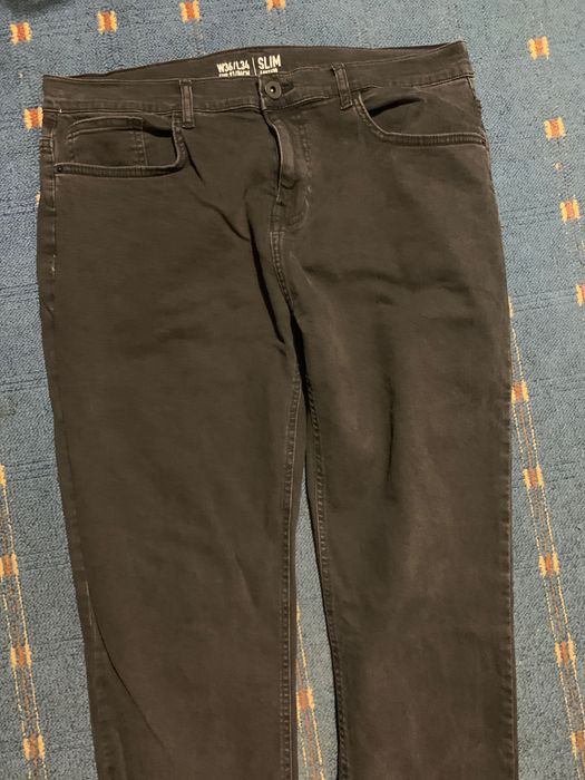 Spodnie.        slim jeans