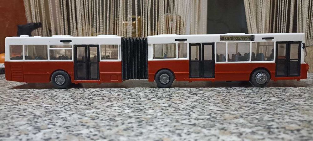Автобус Mercedes-Benz O405G, "гармошка"- гнётся 3 двери, 40 см