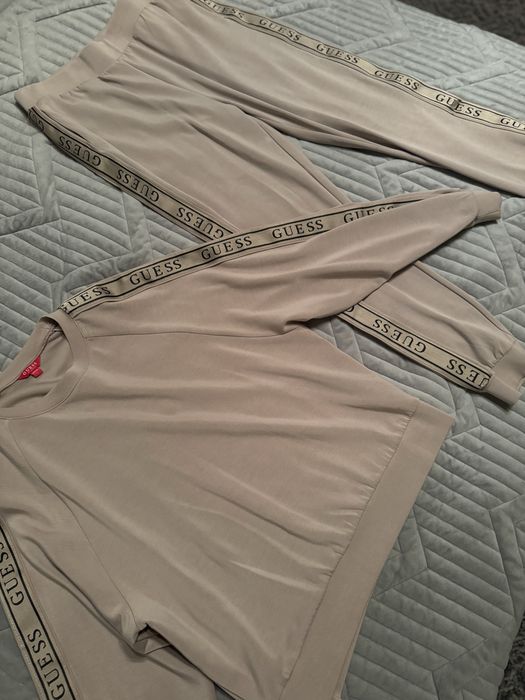 Продам Спортивний костюм Guess L.