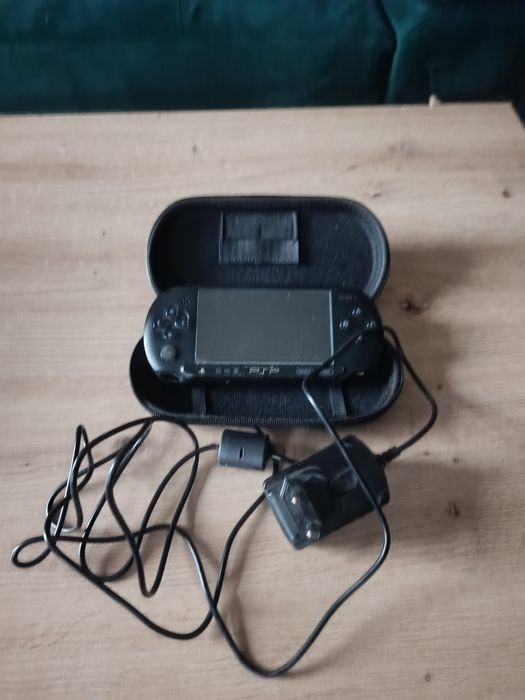 Konsola PSP slim