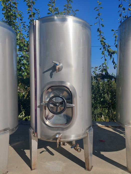 3 Cubas INOX, 2x350L e 1x500L (Muito pouco uso)