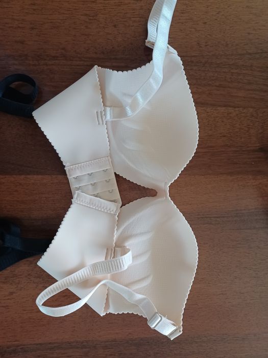 2 nowe biustonosze r. 32/70