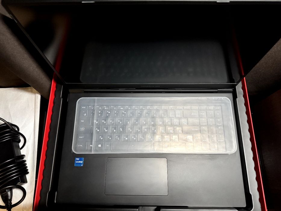 Продам ноутбук Maingear Vector Pro 17,3/ RTX3080 16Gb