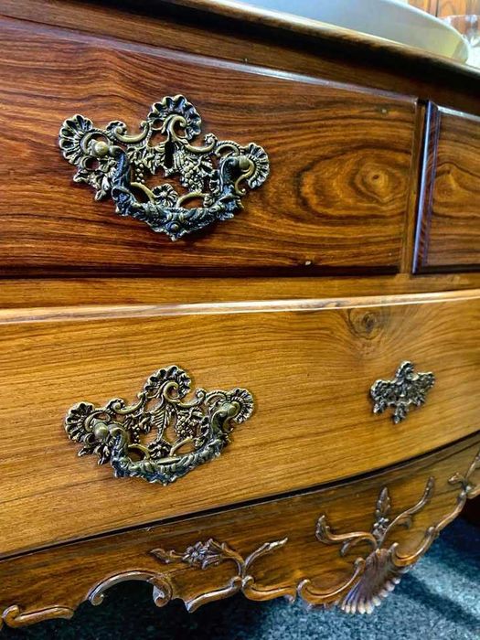 Meia Cómoda em pau santo