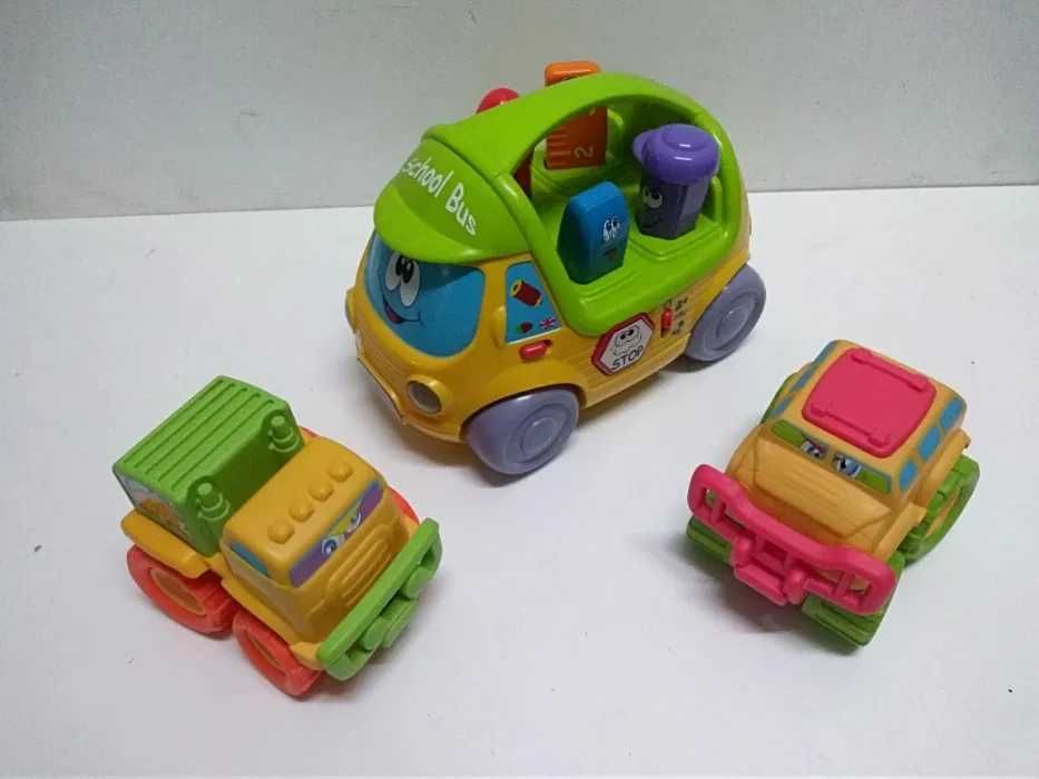 Autocarro escolar da Chicco + 2 carros