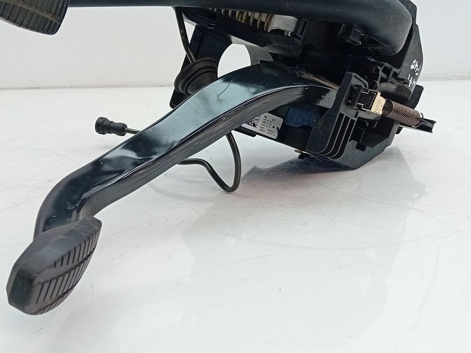 Pedal do travão BMW 1 (F40)