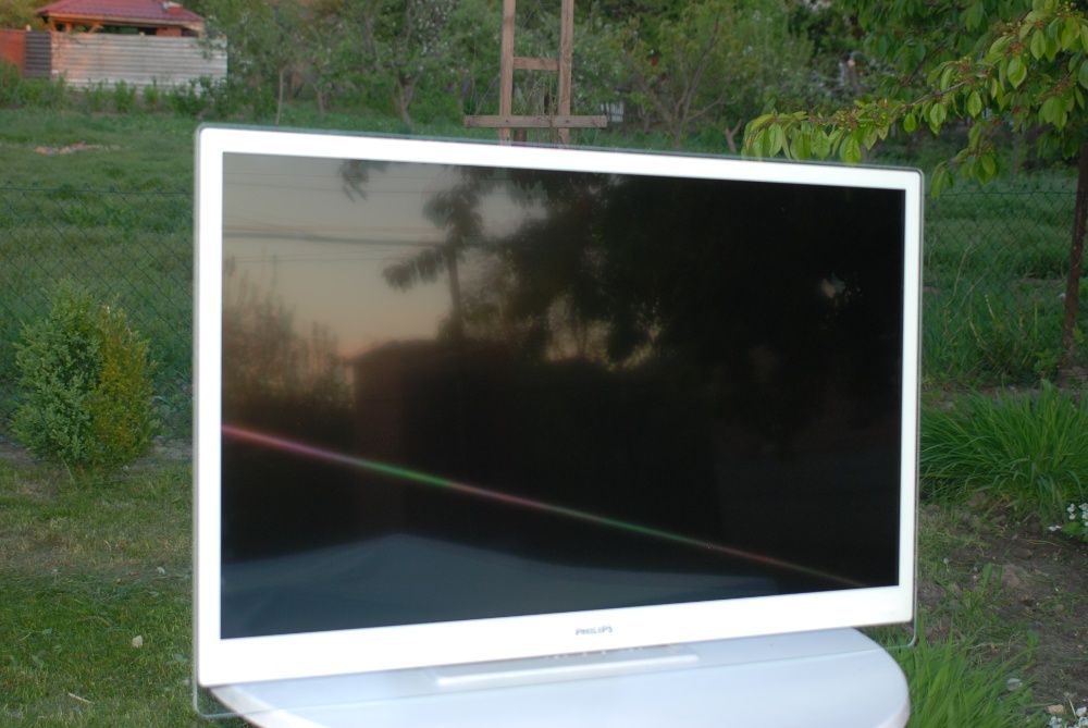 Телевізор Fhilips 42PDL6907K/12