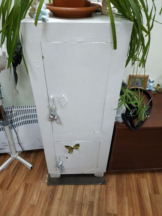 Сейф металлический