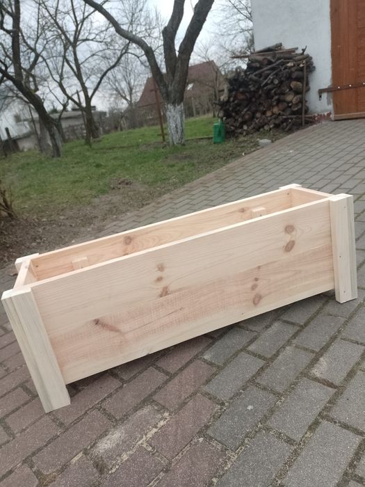 Donica ogrodowa drewniana