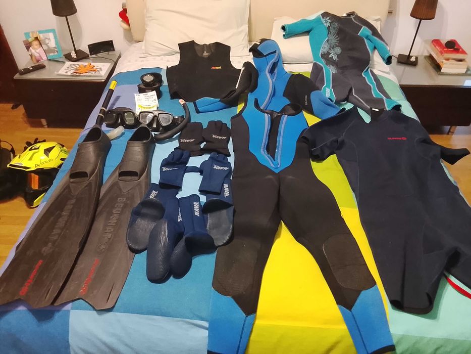 Diverso Material de mergulho