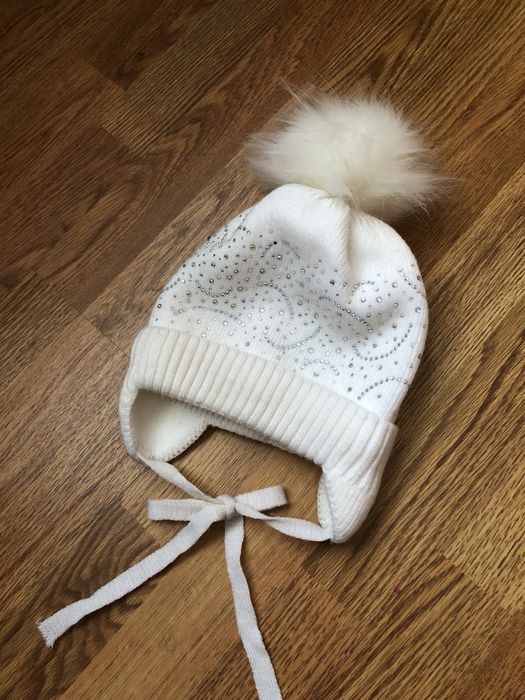 Шапка на флісі закриває вушка