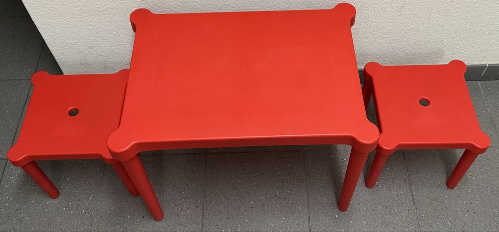 Utter stolik dziecięcy + dwa krzesełka komplet Ikea