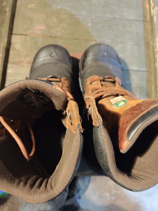 Buty  robocze WOLVERINE  43