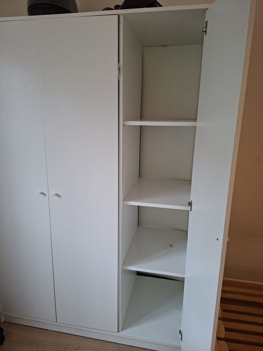 Conjunto de Quarto Estrado de Cama + Armário IKEA
