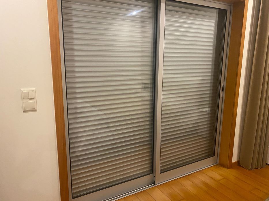 Janelas de correr com vidro duplo