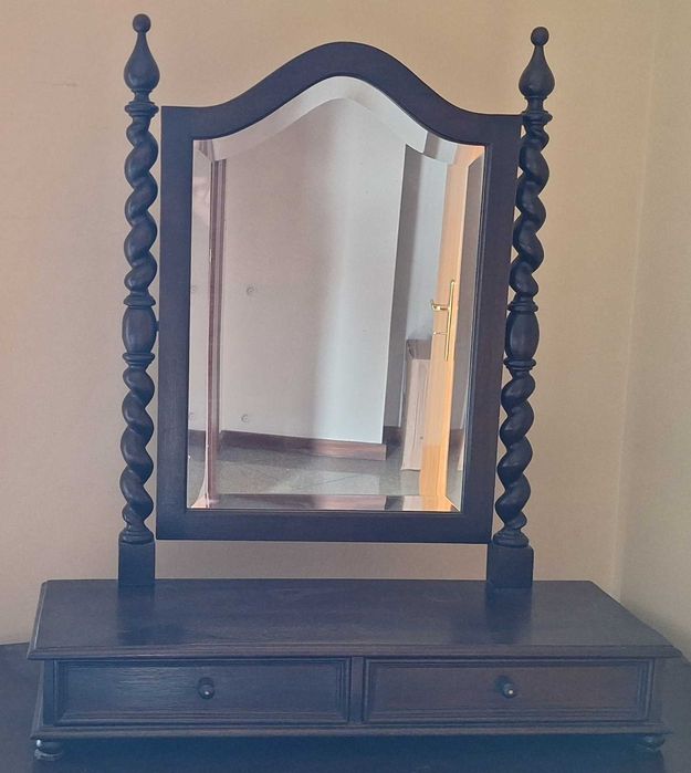 Espelho de toucador com duas gavetas