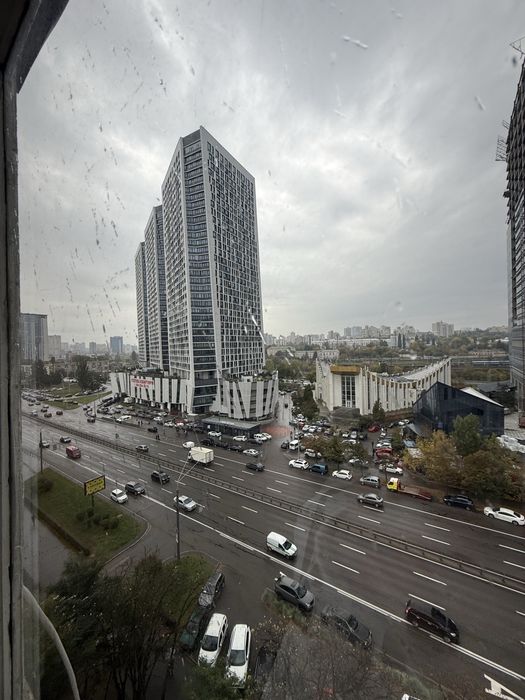 Берестейський пр-кт 18 , м Політехнічний інстирут Продаж  3к , Держпрограми Без %
