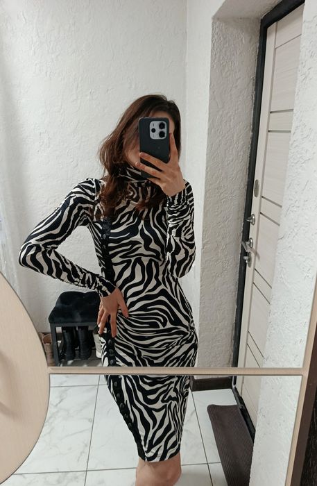 Жіноча сукня, плаття