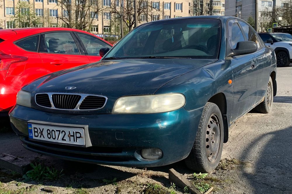 Авто Daewoo Nubira 1998