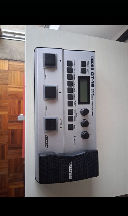 Vendo vários  pedais baixo 400 todos