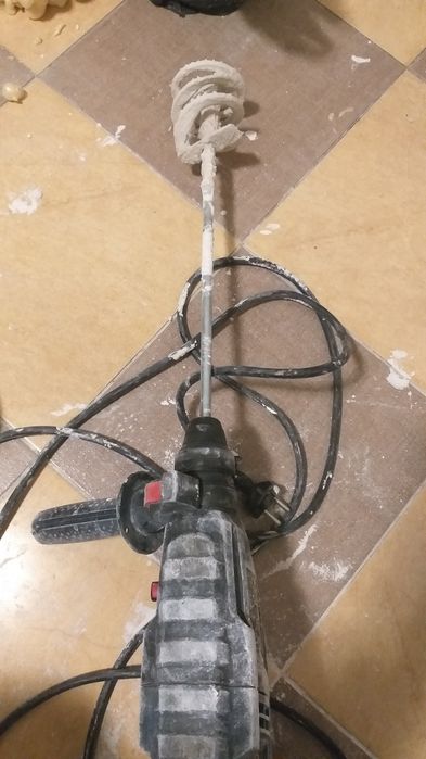 Ремонтные работы,покраска,штукатурка,обои,багет,декор