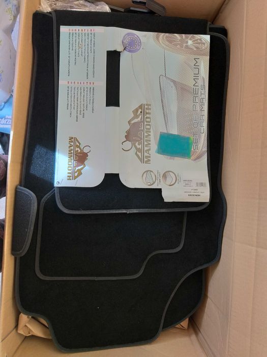 Tapetes para automóvel