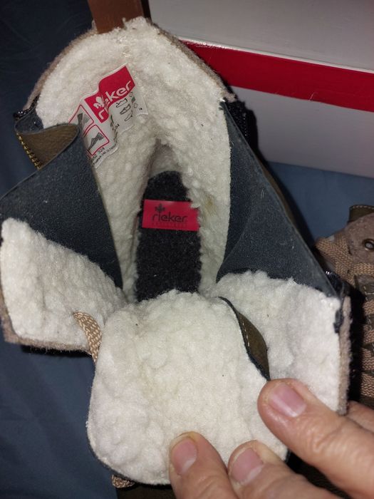 Zimowe buty marki Rieker