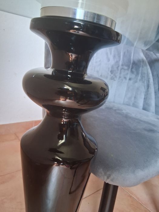 Mesa de jantar + 4 cadeiras de veludo cinza