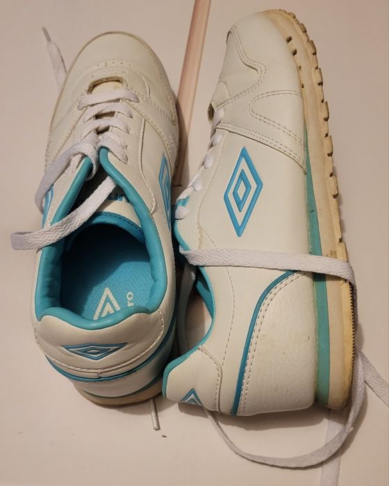 Obuwie sportowe damskie