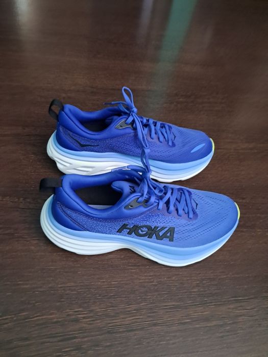 Бігові кросівки HOKA  W BONDI 8 р  40 2/3  25.5см