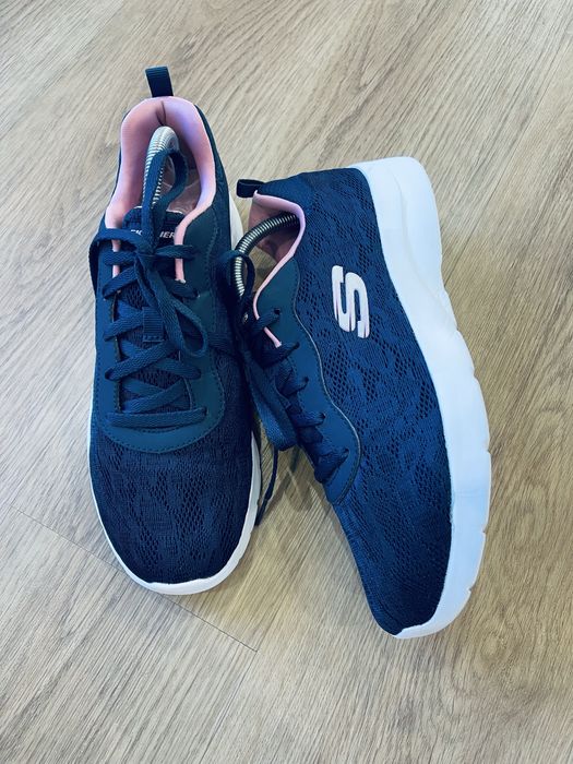Кросівки жіночі skechers 41р