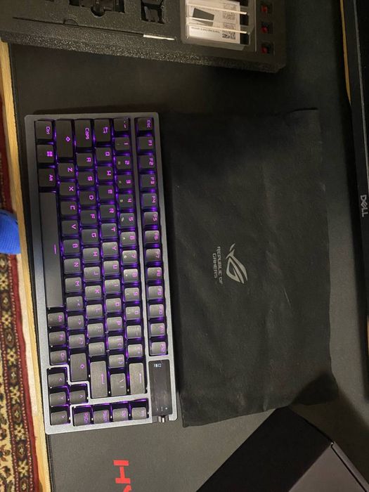 Asus ROG Azoth.