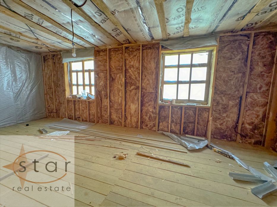 Продаж окремого будинку по вул. Білогірська