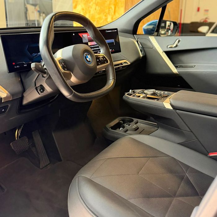 BMW iX xDrive40